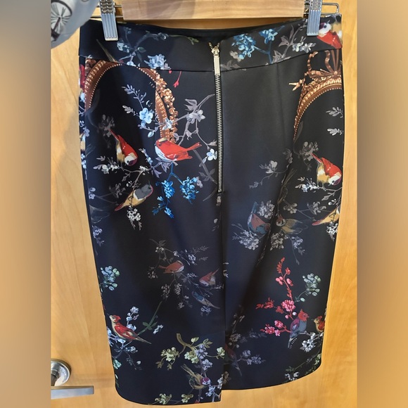 Stunning Ted Baker Pencil skirt - Picture 7 of 8